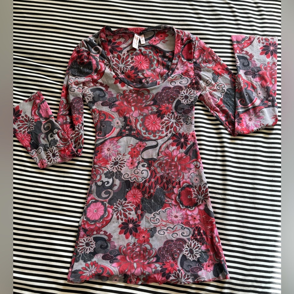 Sweat pea 100% nylon Shirt